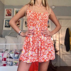 Urban Outfitters Tie Shoulder Romper 🌼